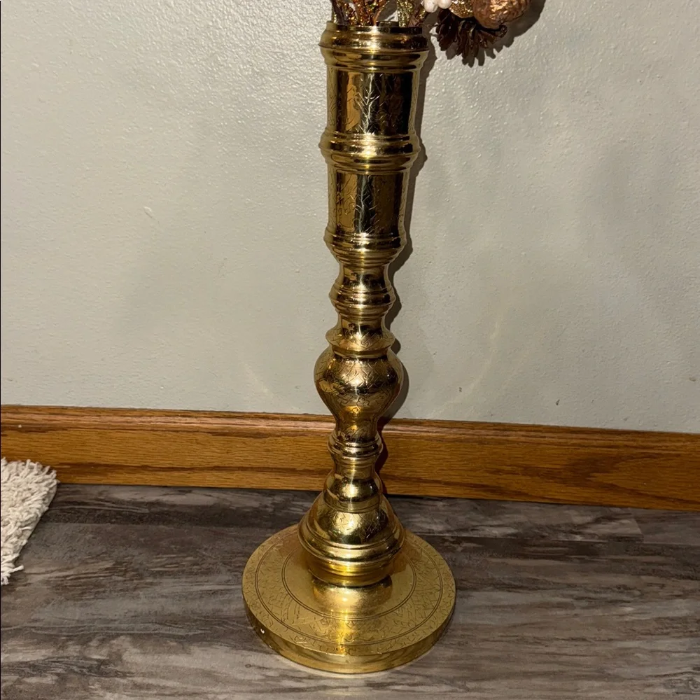 Vintage Tall ornate Etched Shiny Brass Vase 17 in w glittery gold arrangement